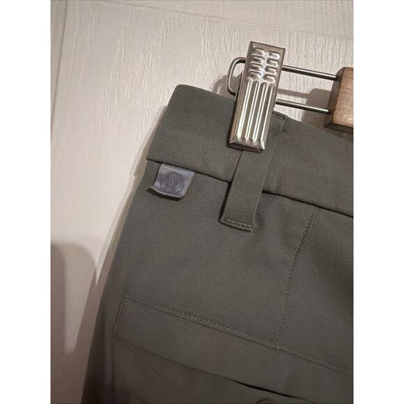 Lululemon Mens Commission Pant Classic 29" Warpstreme Grey Sage Size 30 - Picture 3 of 7